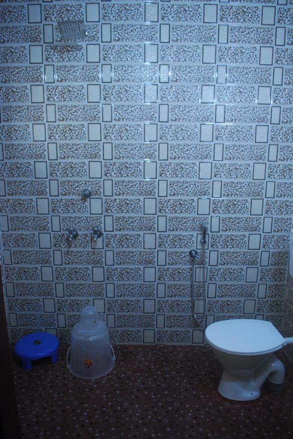 Hotel Jebasakthy Канякумари Екстериор снимка